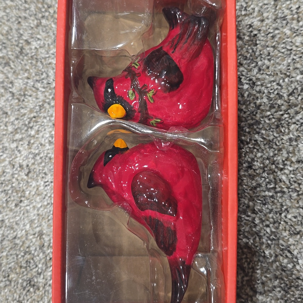 Blue Sky Ceramic Cardinal Salt & Pepper Set NIOB